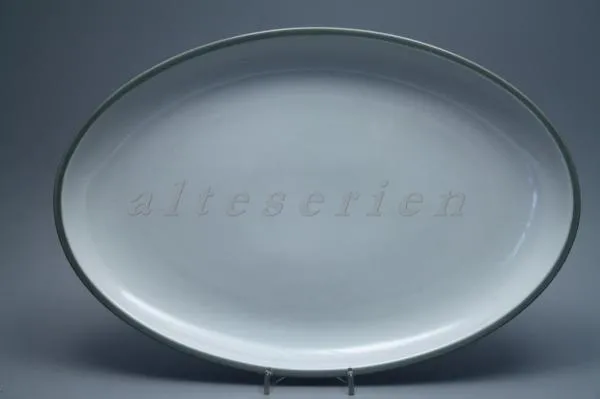 mittelgroße Fleischplatte - Fürstenberg Wagenfeld grüner Fond