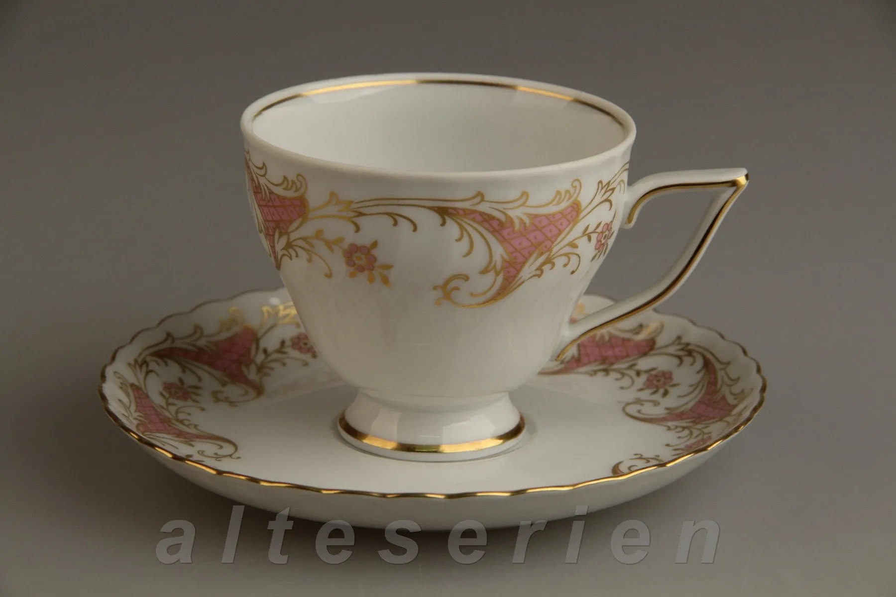 Kaffeetasse mit Untere - Royal Tettau Annette Rosa Ranke 2442