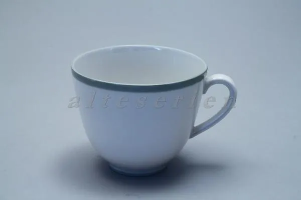 Kaffee- Obertasse - Fürstenberg Wagenfeld grüner Fond