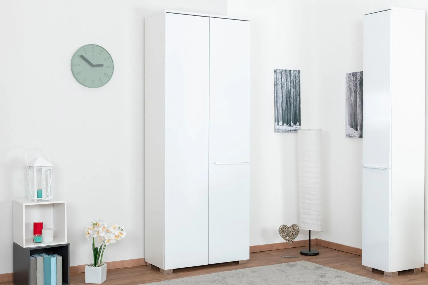 Drehtürenschrank / Kleiderschrank Sabadell 02, Farbe: Weiß / Weiß Hochglanz - 209 x 80 x 38 cm (H x B x T)