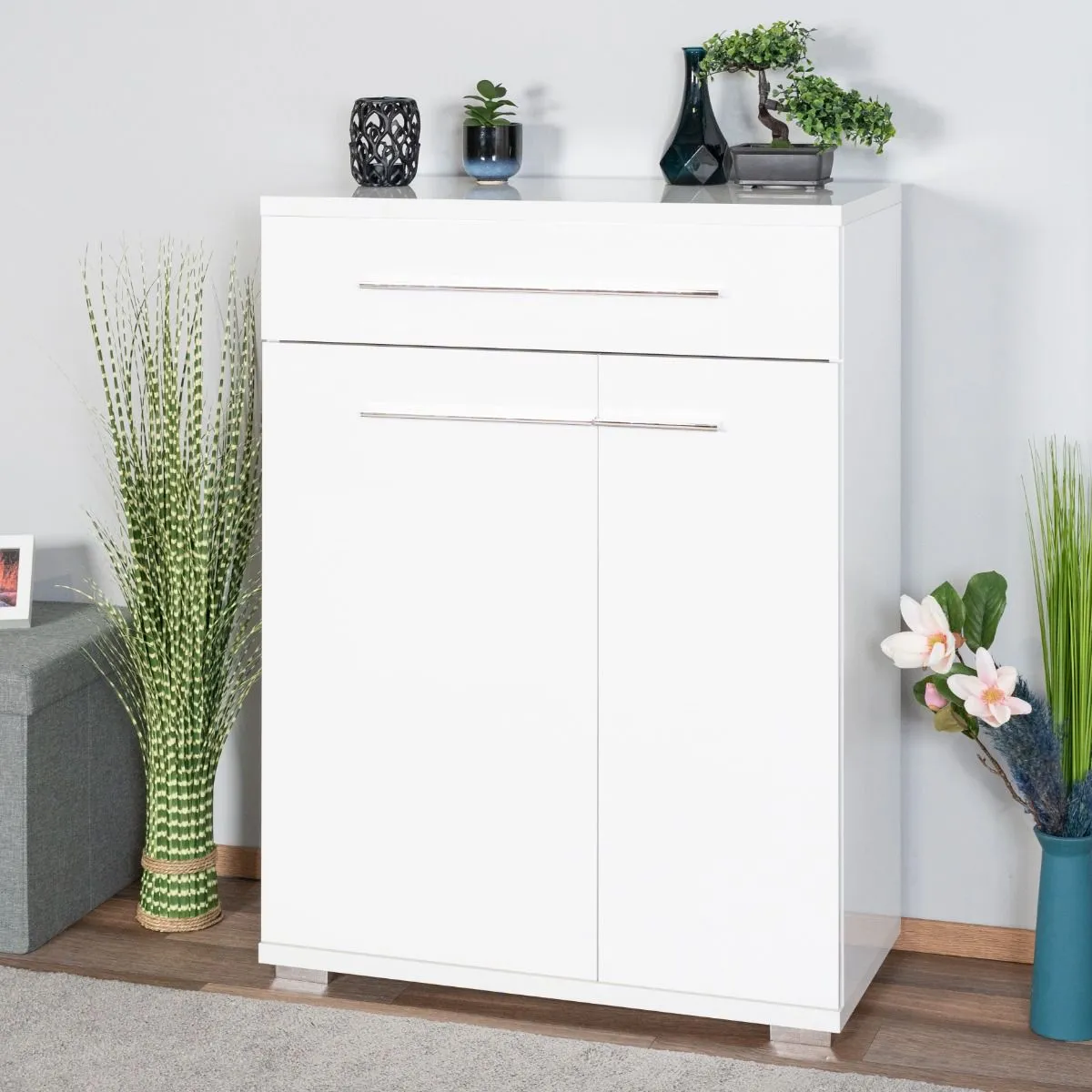 Schuhschrank Garim 49, Farbe: Weiß Hochglanz - Abmessungen: 101 x 76 x 35 cm (H x B x T)