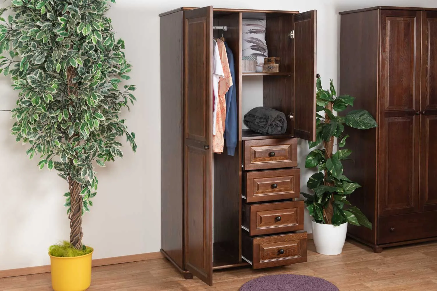 Kleiderschrank Kiefer Vollholz massiv Nussfarben 009 - Abmessung 190 x 90 x 60 cm (H x B x T)