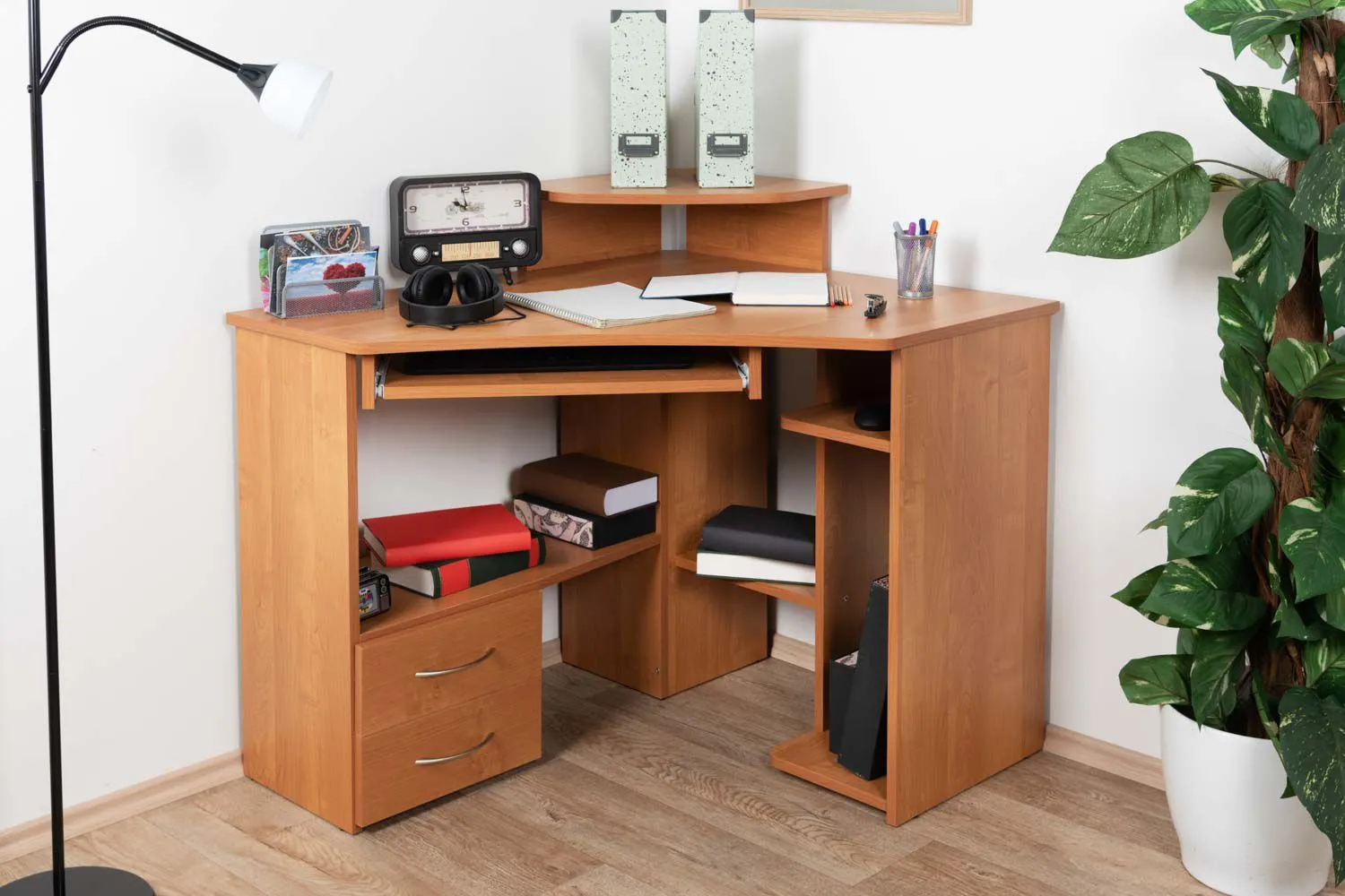 Schreibtisch Banjaran 29, Farbe: Erle - Abmessungen: 91 x 103 cm (H x B)