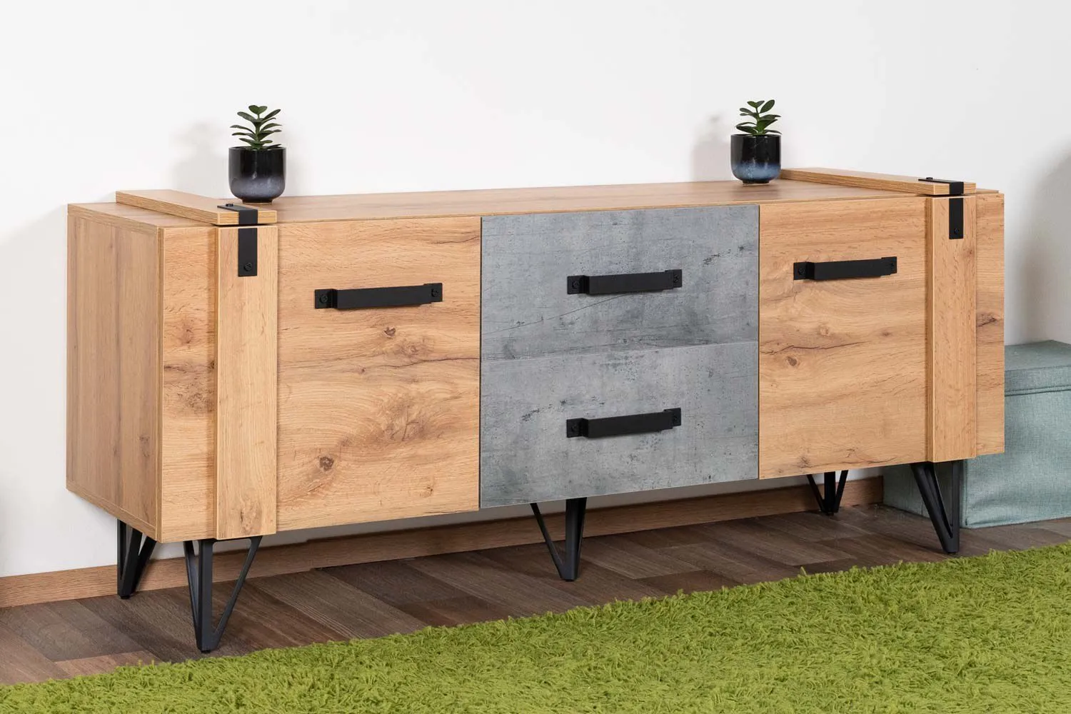 TV-Unterschrank Atule 07, Farbe: Eiche / Grau - Abmessungen: 57 x 135 x 42 cm (H x B x T)