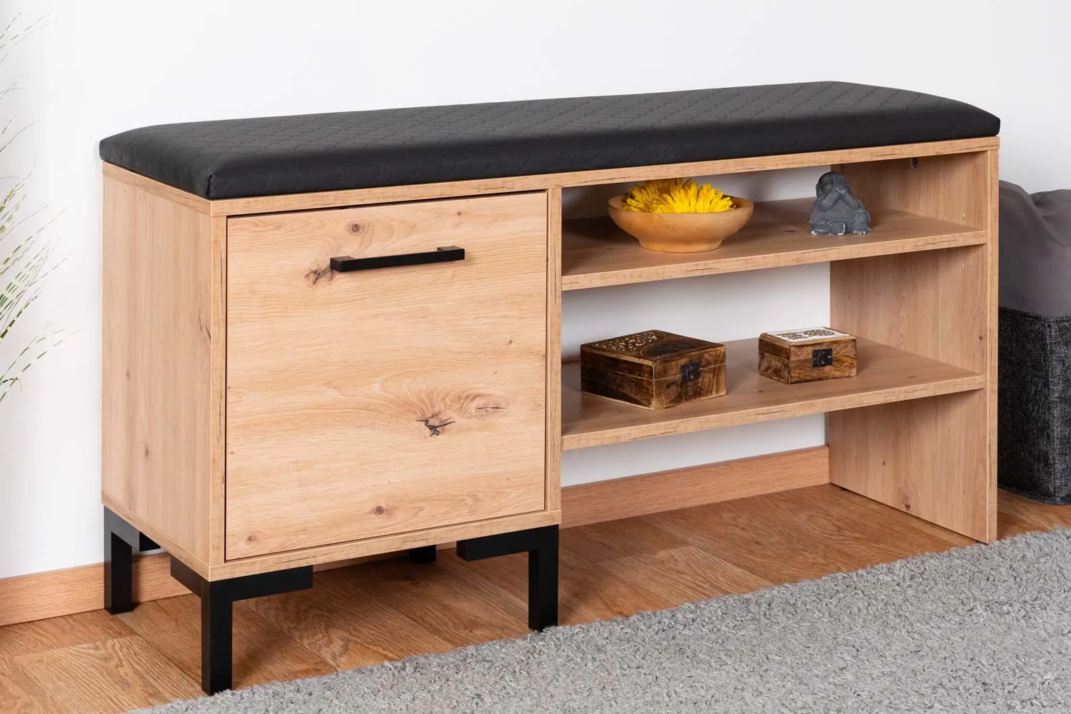 Sitzbank mit Stauraum / Schuhregal Pandrup 05, Farbe: Eiche - Abmessungen: 55 x 105 x 34 cm (H x B x T), mit 1 Tür und 4 Fächern