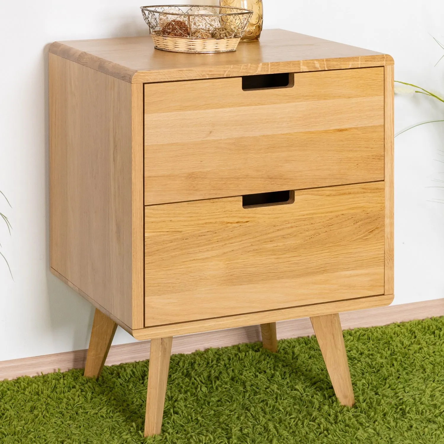 Nachtkommode Eiche massiv natur Aurornis 49 - Abmessungen: 64 x 50 x 40 cm (H x B x T)