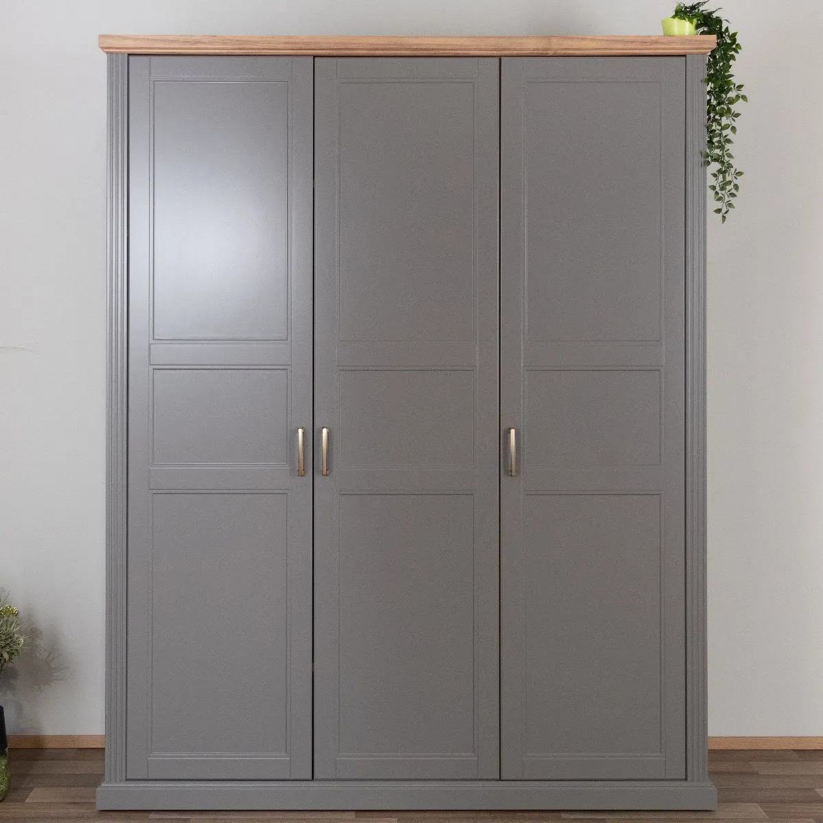 Drehtürenschrank / Kleiderschrank Lotofaga 15, Farbe: Grau / Walnuss - 227 x 181 x 59 cm (H x B x T)