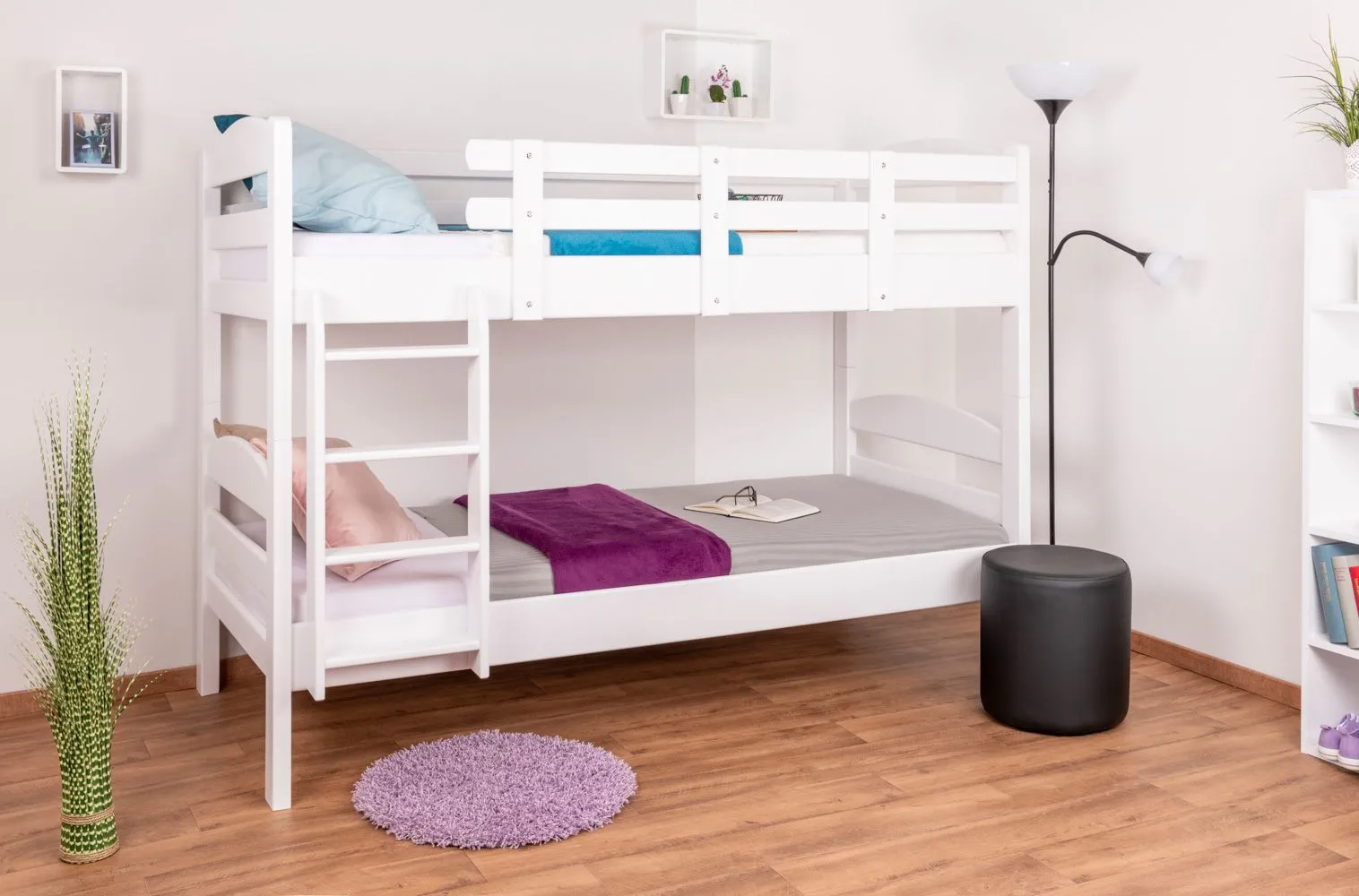Stockbett für Erwachsene "Easy Premium Line" K21/n, Kopf- und Fußteil gerundet, Buche Vollholz massiv Weiß - 90 x 200 cm (B x L), teilbar