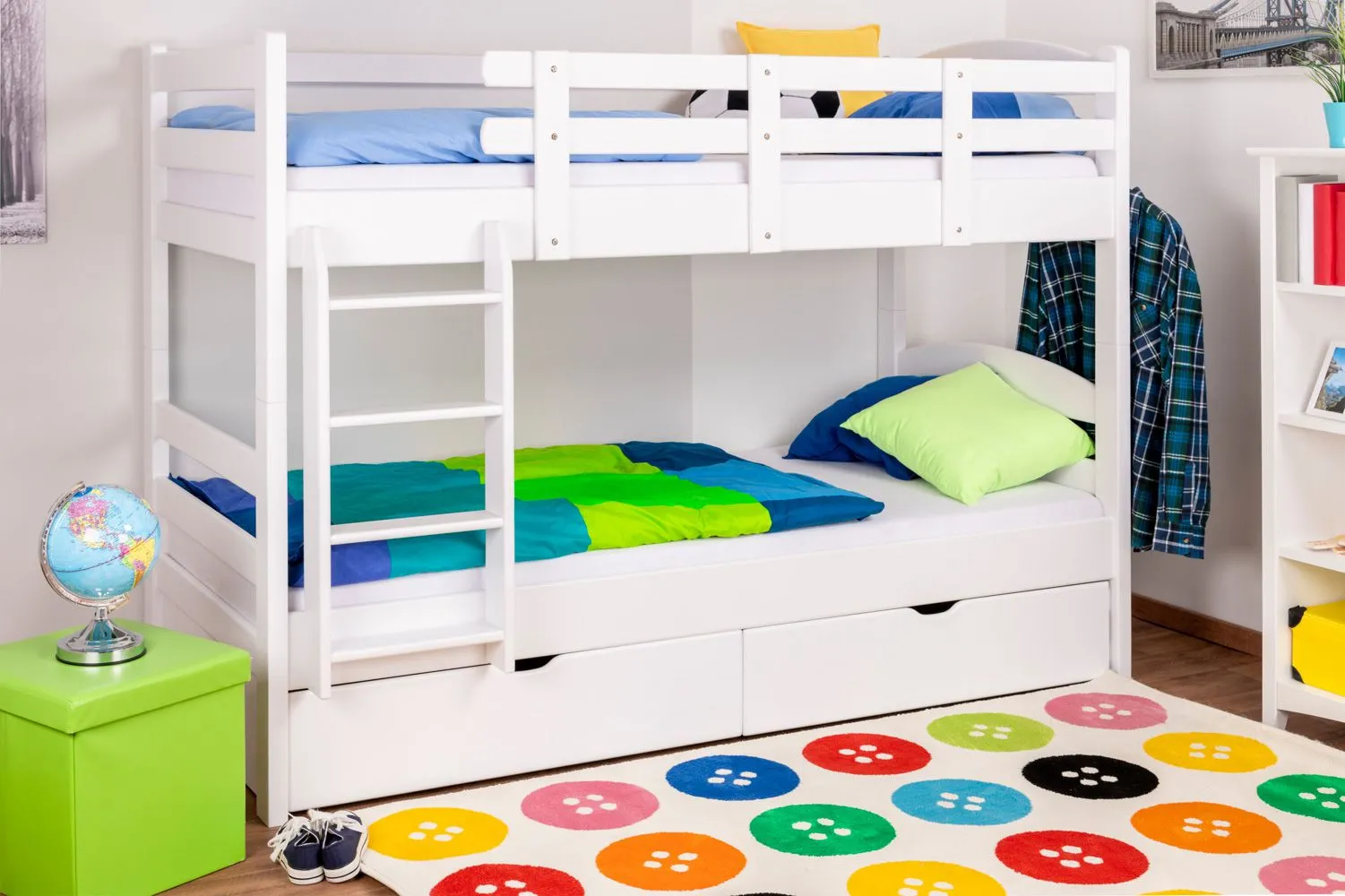 Etagenbett / Stockbett "Easy Premium Line" K17/n inkl. 2 Schubladen und 2 Abdeckblenden, Buche Vollholz massiv Weiß, Liegefläche: 90 x 200 cm (B x L), teilbar